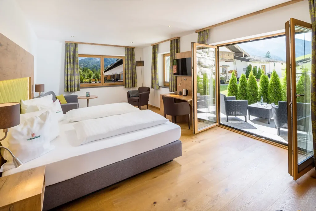 Wohlfühl-Doppelzimmer R1 am Hintersee
